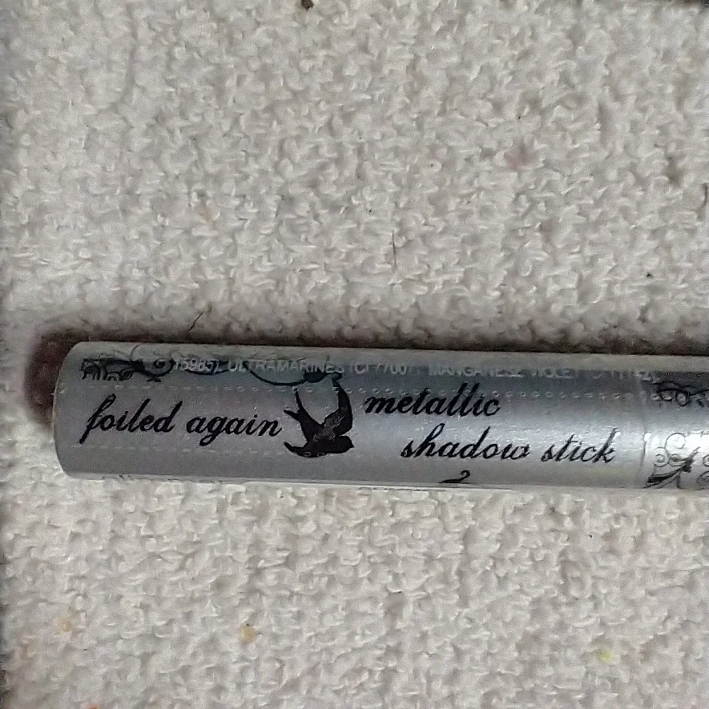 Hard candy foiled again metallic shadow stick 094 glimmer